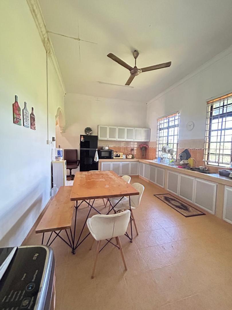 Rumah Sawah Homestay Пасир Путех Экстерьер фото